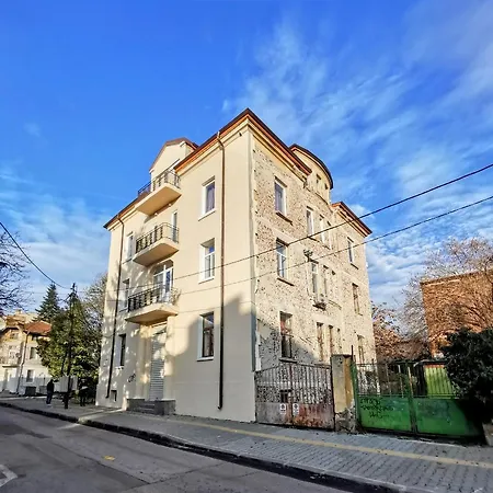 Lily's 1 By Bulgarentals - *