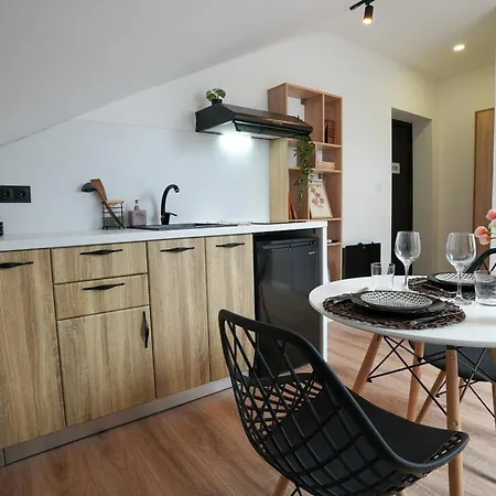 Lily's 1 By Bulgarentals -